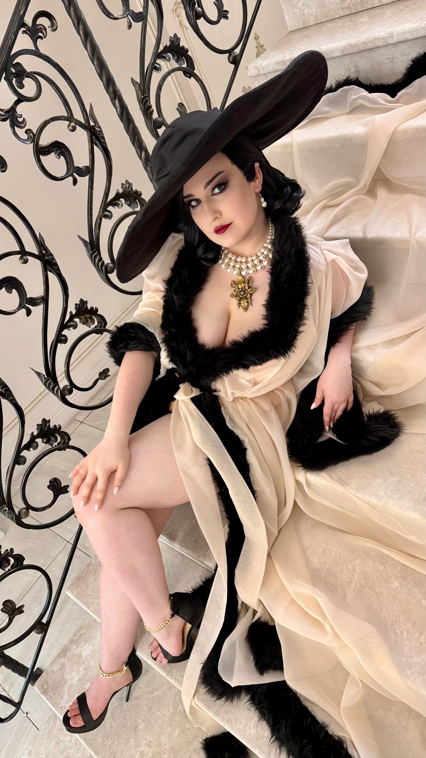 Dimitrescu Resident evil 8 dressing gown transparent with fur cosplay set - Image 7