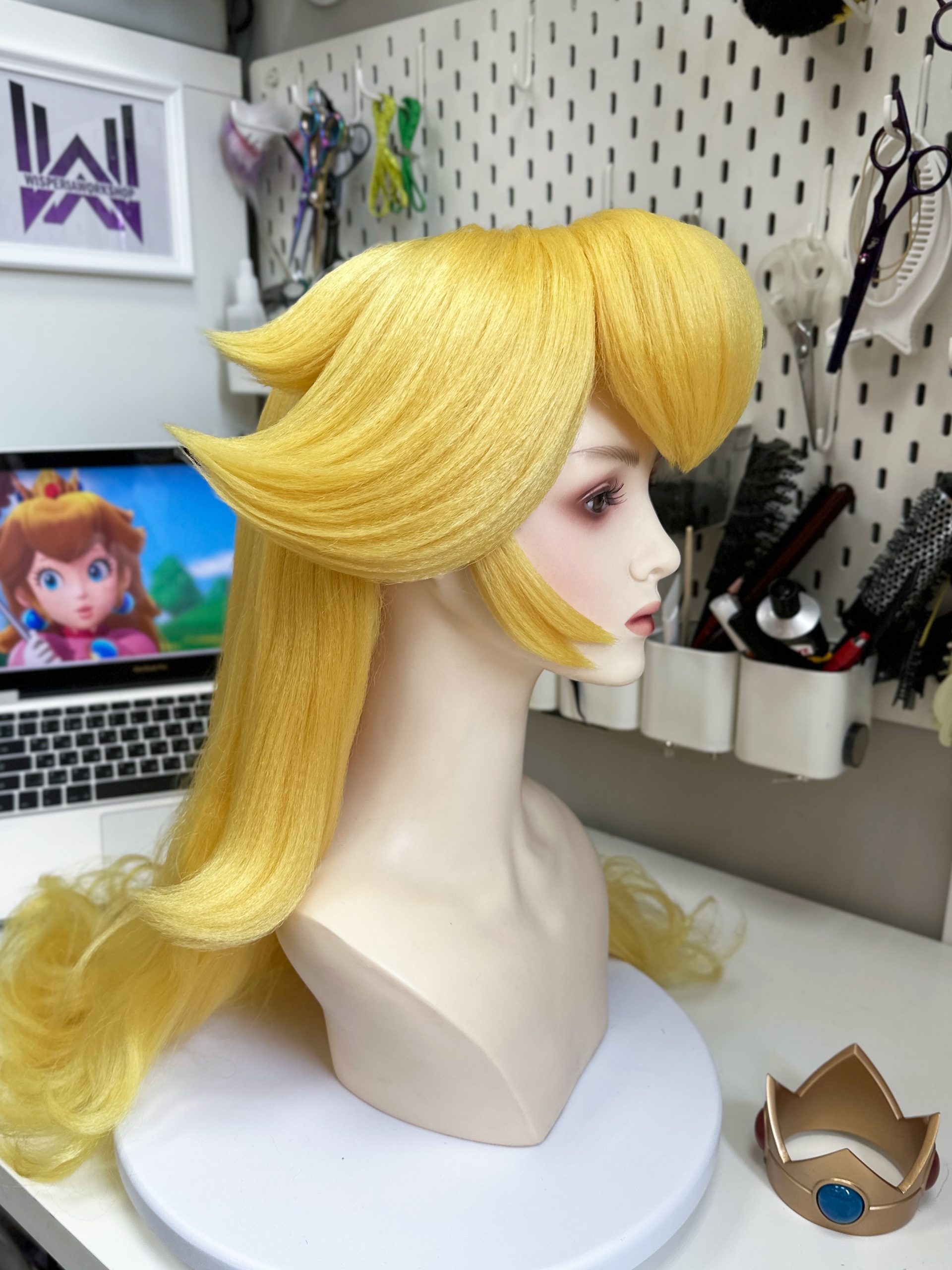 Princess Peach wig | Super Mario Bros - Image 6