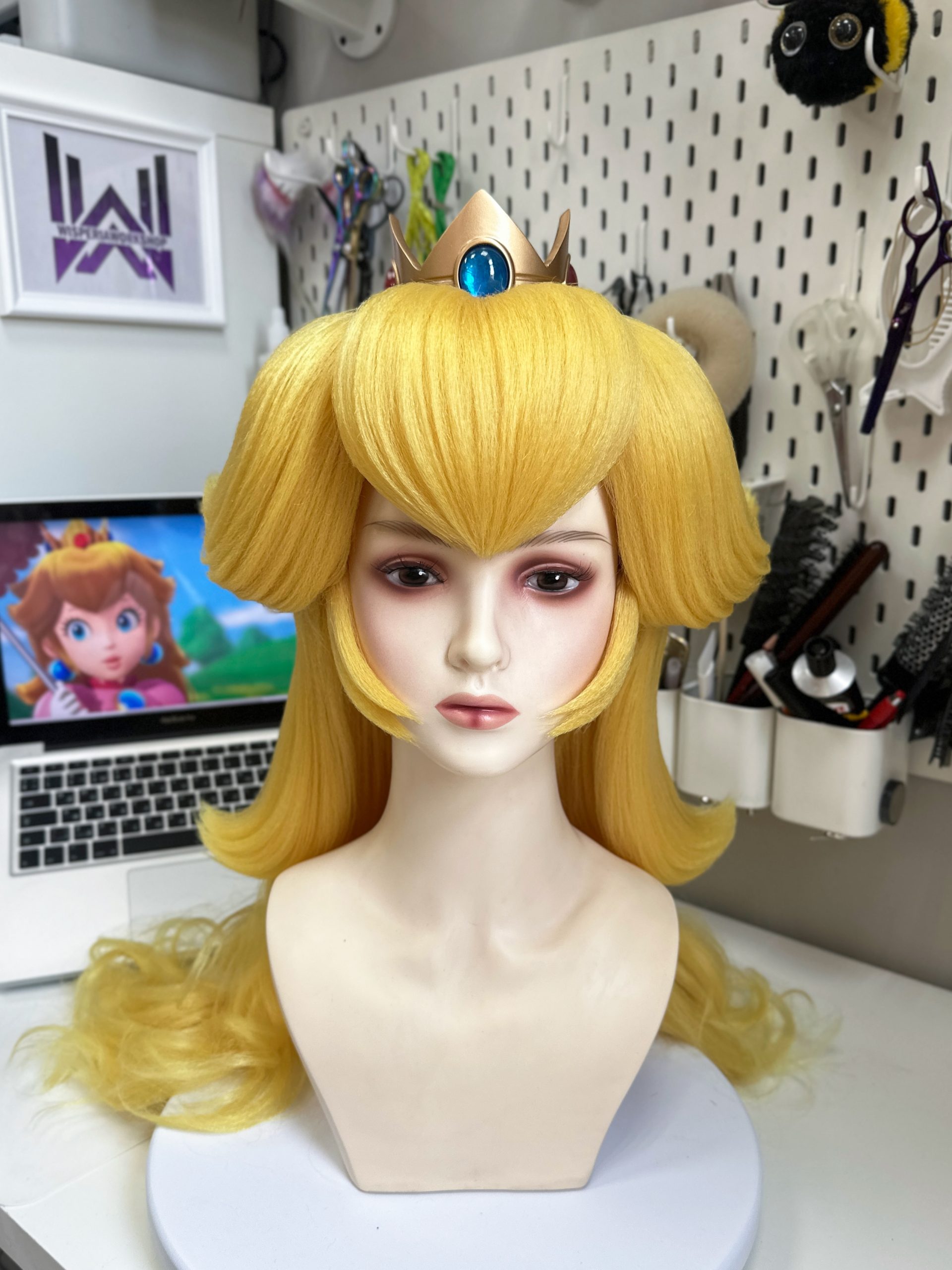 Princess Peach wig | Super Mario Bros - Image 3