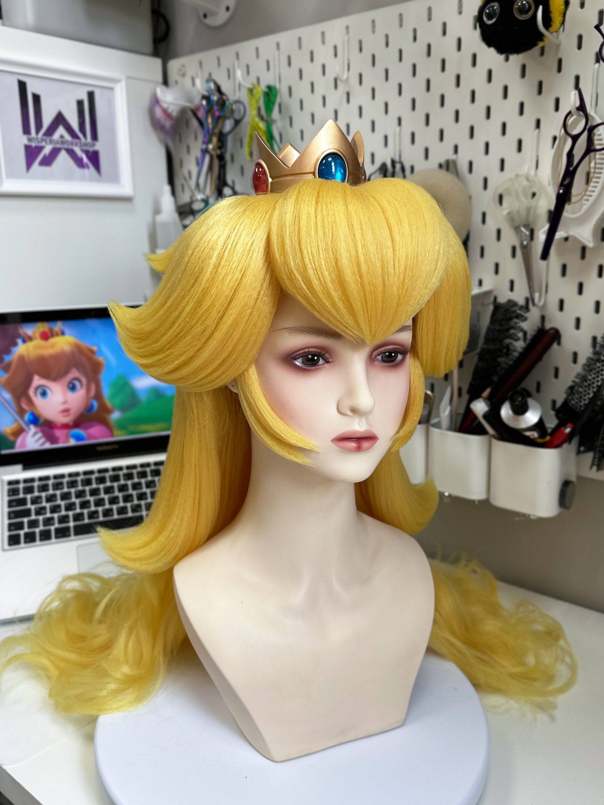 Princess Peach wig | Super Mario Bros - Image 5