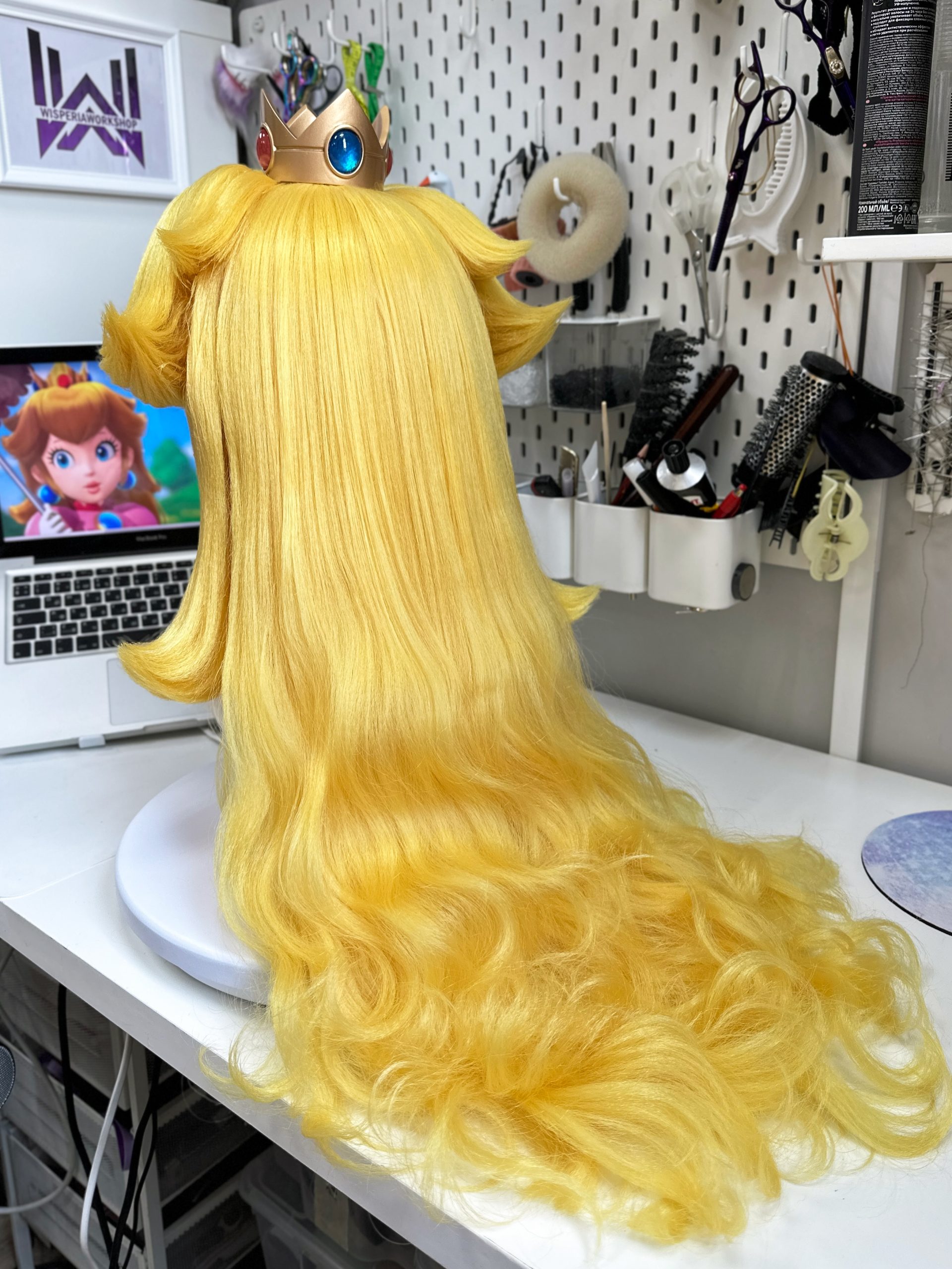 Princess Peach wig | Super Mario Bros - Image 9